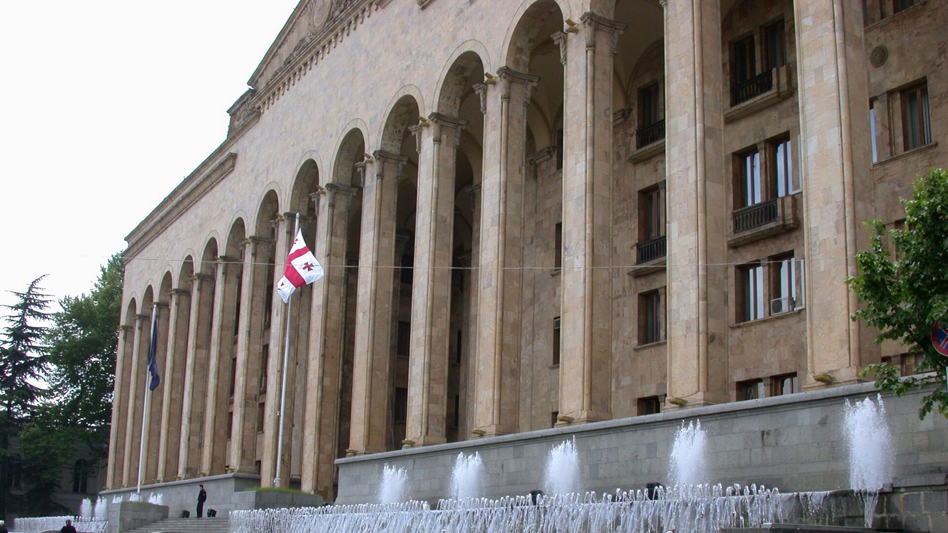 Здание парламента Грузии в Тбилиси - Sputnik Беларусь, 1920, 09.03.2023