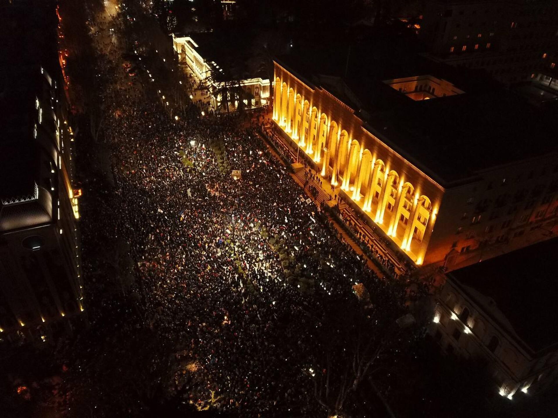 В Тбилиси проходит масштабная акция протеста - Sputnik Беларусь, 1920, 09.03.2023