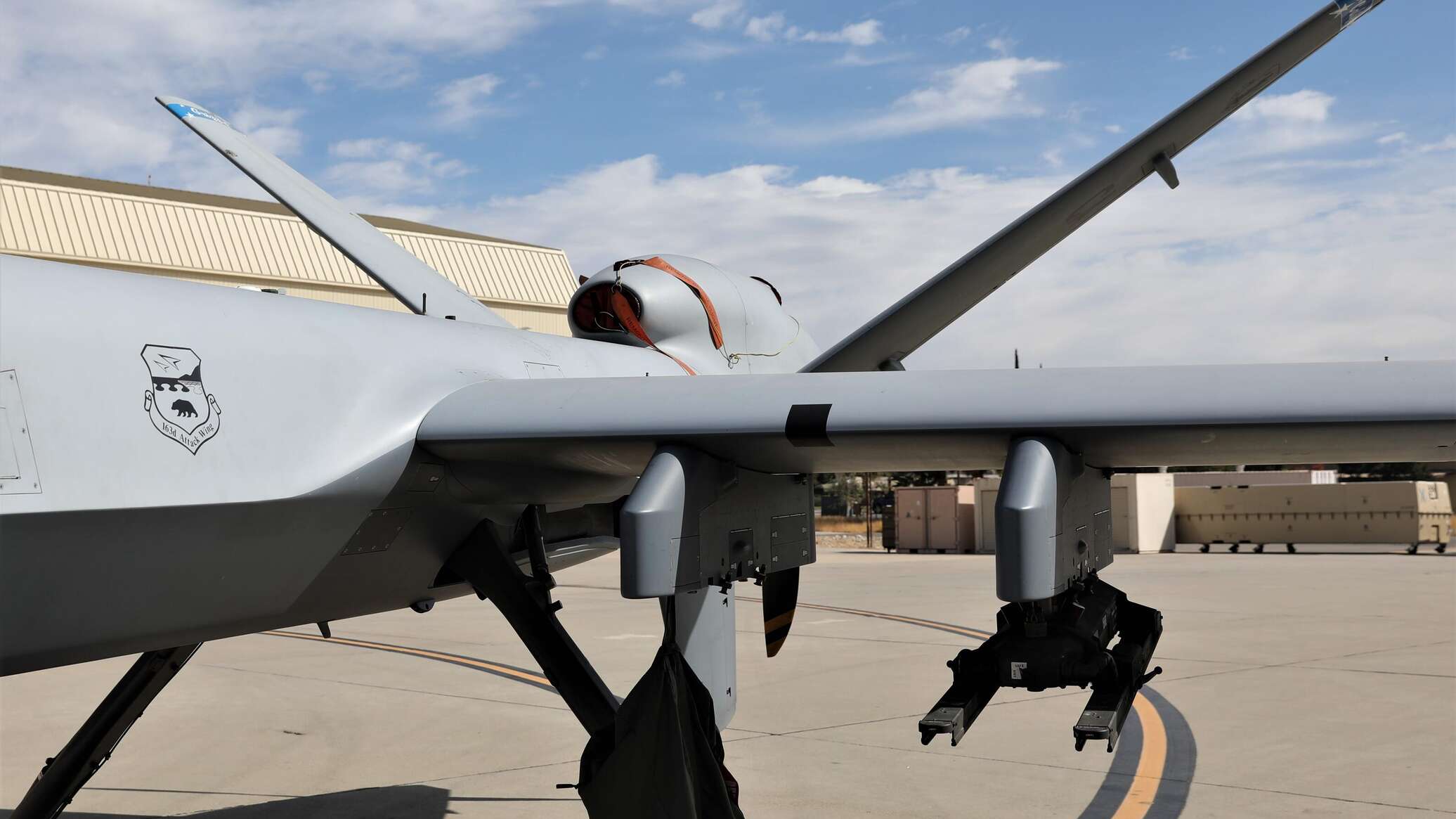 Беспилотник uj-22 airborne. Ударный дрон mq-9 reaper. Бпла mq-9b. Беспилотный дрон. Дрон mq-9.