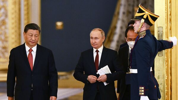Президент РФ Владимир Путин и председатель КНР Си Цзиньпин перед началом российско-китайских переговоров в Москве - Sputnik Беларусь