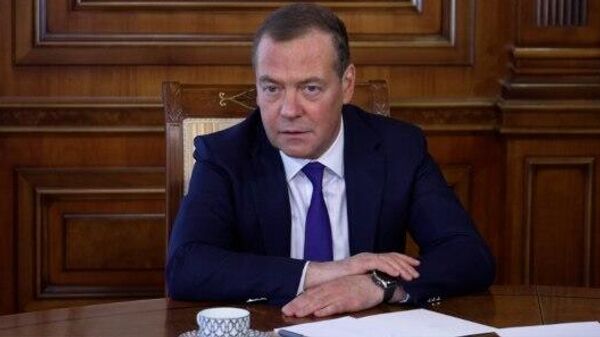 Медведев: Украина является частью России ― видео - Sputnik Беларусь