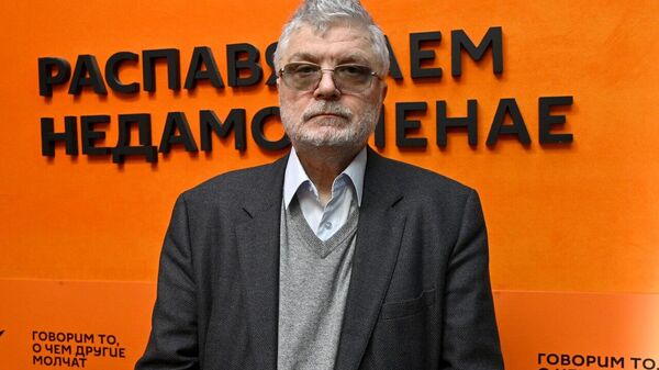 Поляков: многим артистам выгодна позиция коммерческого пацифизма - Sputnik Беларусь
