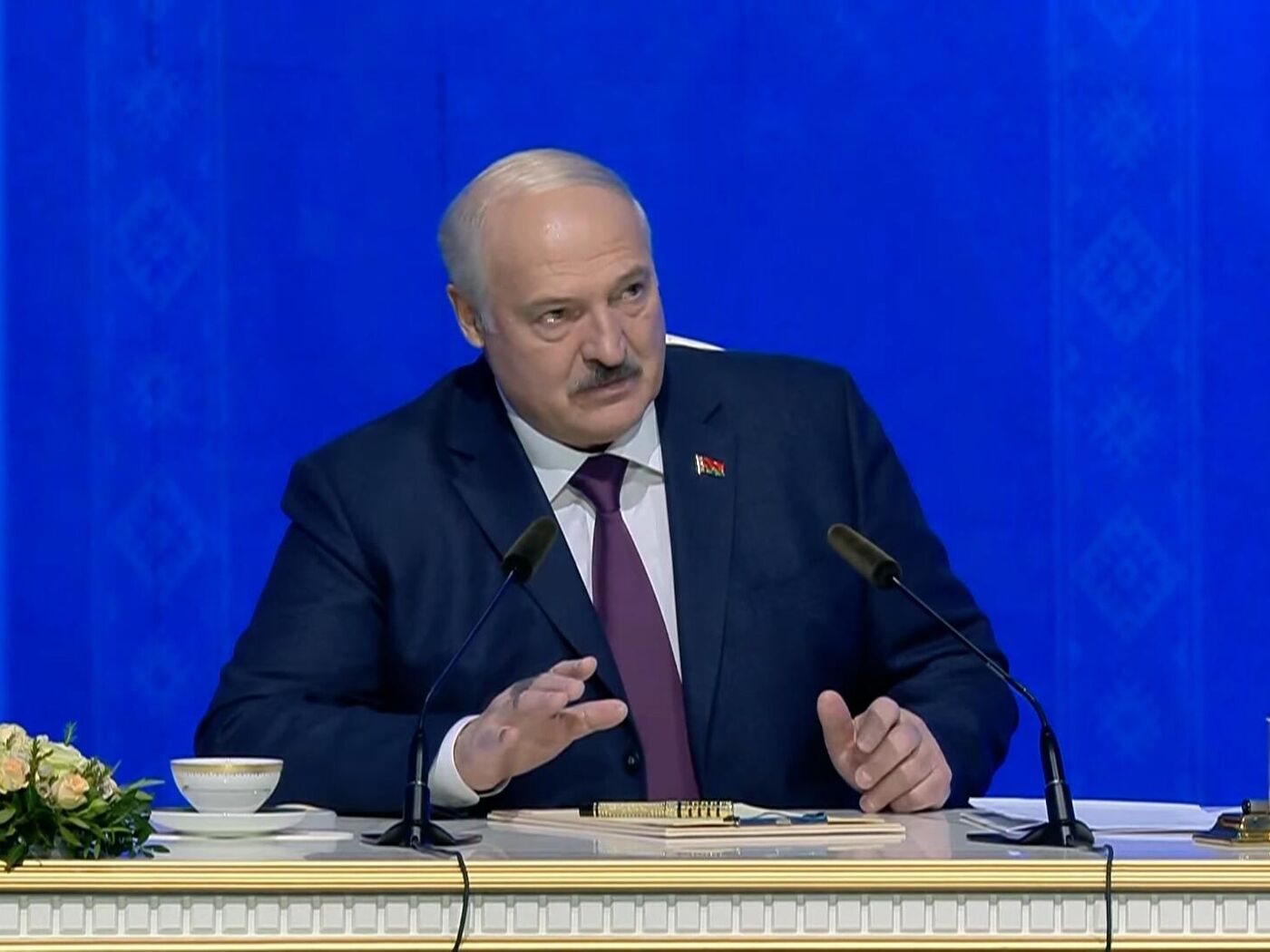 Лукашенко сравнил работу геев и натуралов во власти ― видео - 31.03.2023, Sputnik Беларусь