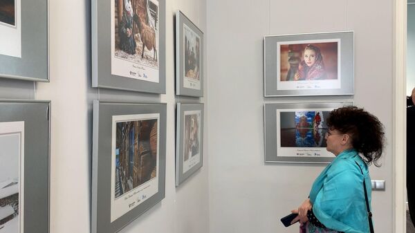 Все народы России в одном зале: фотовыставка открылась в Гродно ― видео - Sputnik Беларусь