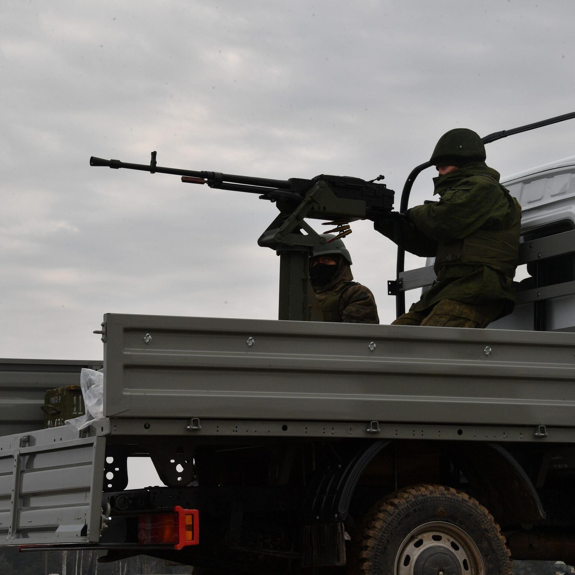 В лесу, траншее, городе: союзные войска учатся на практике - 06.04.2023,  Sputnik Беларусь