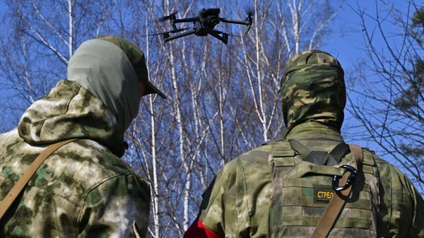 Применение беспилотников десантным подразделением сил специальных операций Беларуси - Sputnik Беларусь