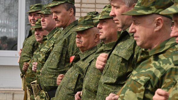 Отряд народного ополчения сформирован из местных жителей деревни Гливин - Sputnik Беларусь