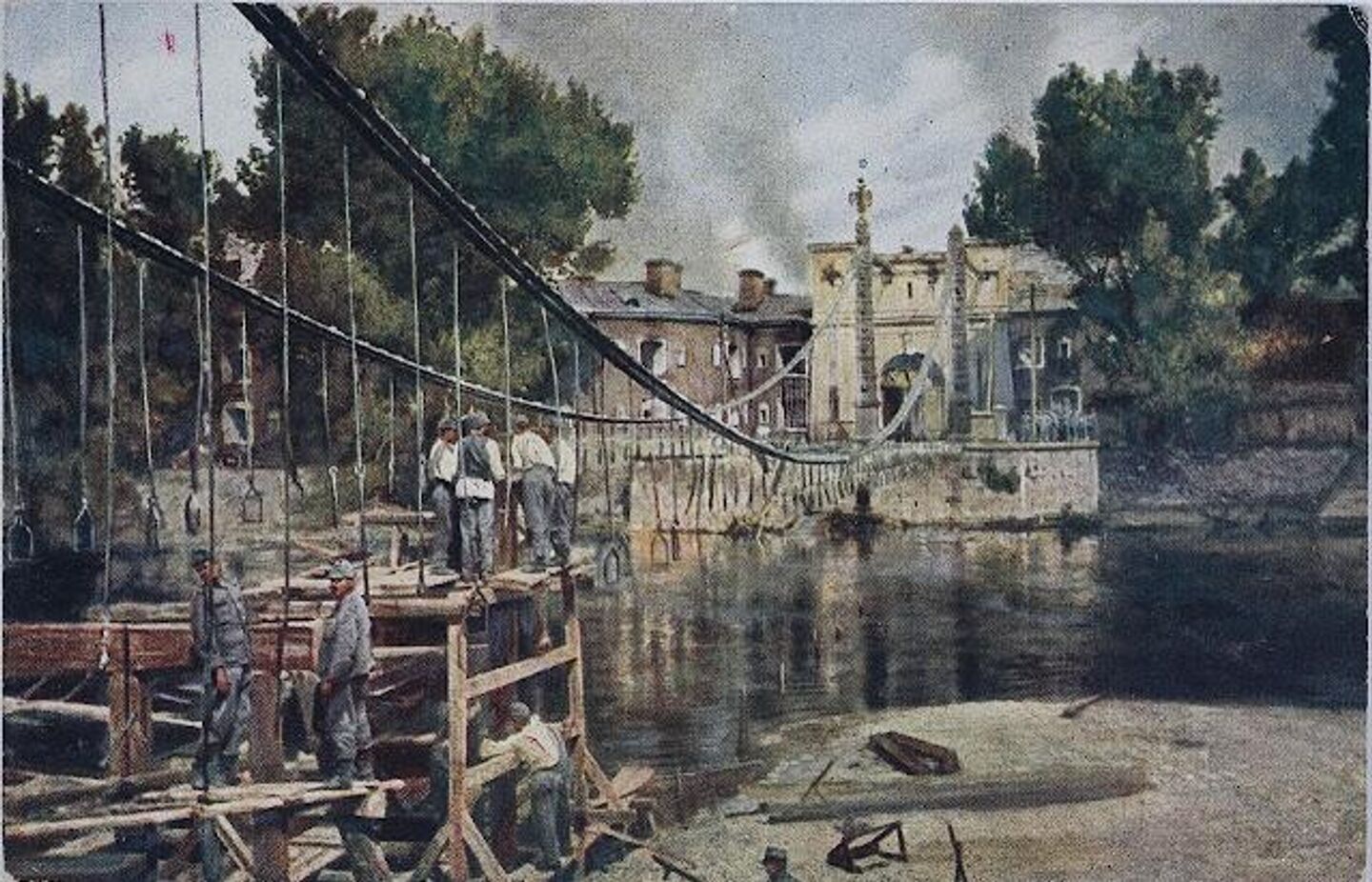 Сломанный подвесной мост через Буг перед Тереспольскими воротами, август 1915 года - Sputnik Беларусь