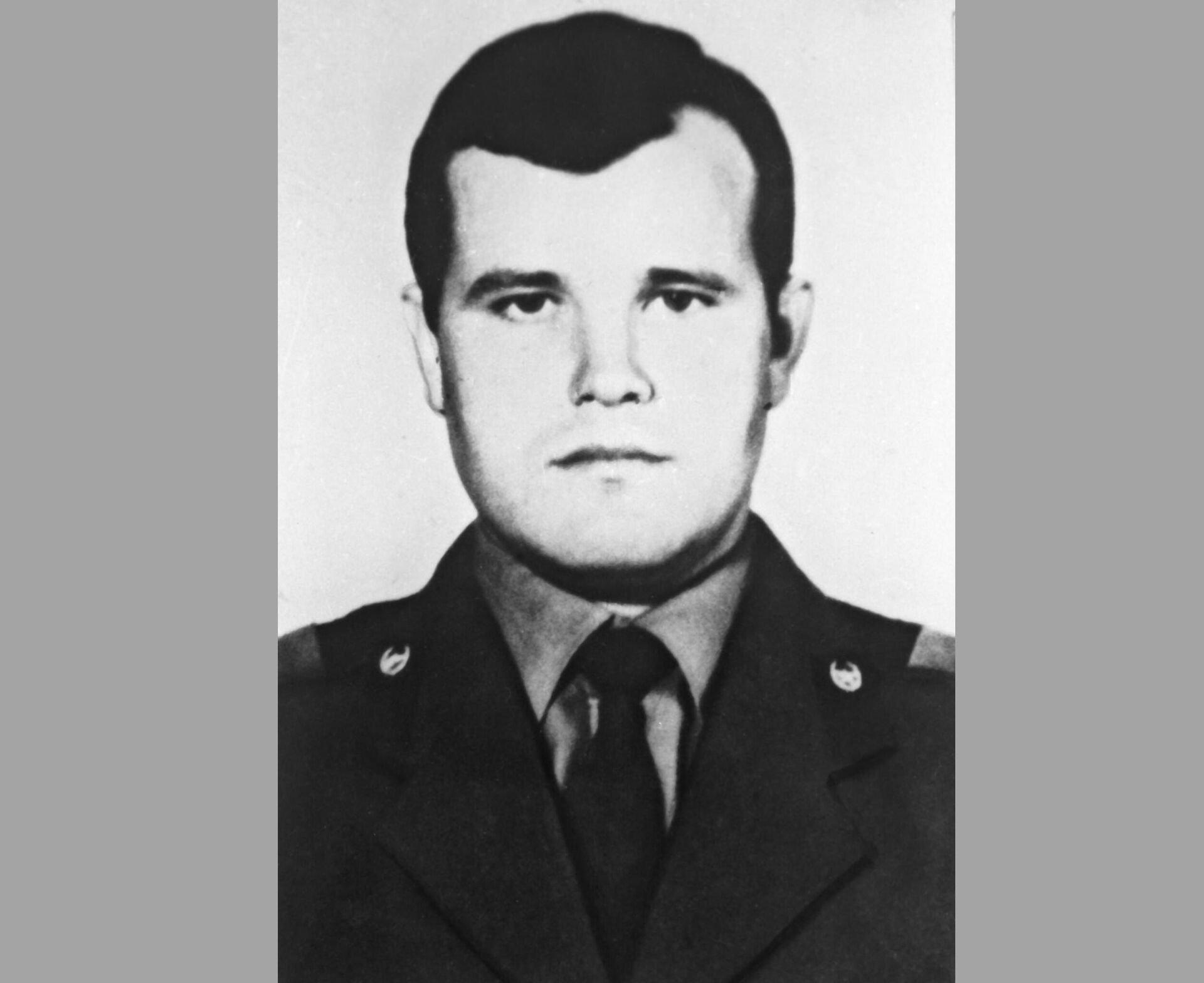 Старший сержант Василий Игнатенко, погибший 26 апреля 1986 года во время ликвидации последствий аварии в четвертом энергоблоке Чернобыльской атомной электростанции - Sputnik Беларусь, 1920, 22.04.2023