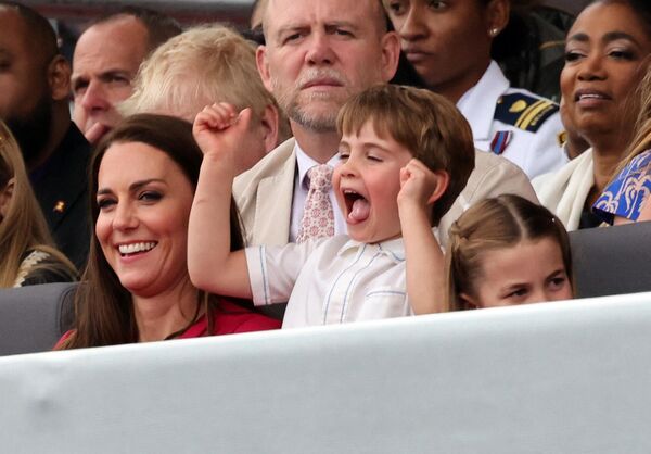 Последний год принц Луи активно посещает официальные мероприятия вместе с родителями. - Sputnik Беларусь