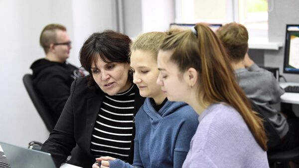 Смелые молодежные инициативы поддержат в СНГ и ЕАЭС - видео - Sputnik Беларусь