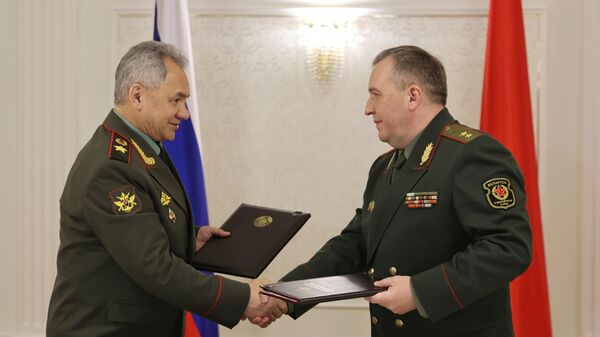 Шойгу и Хренин подписали документы о размещении ядерного оружия ― видео - Sputnik Беларусь