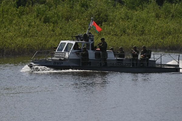Территориальная оборона может использовать речные катера. - Sputnik Беларусь