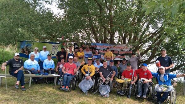 Чемпионат по рыбной ловле среди инвалидов на озере Логоза - Sputnik Беларусь