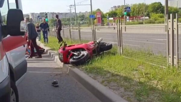 ДТП с участием мотоцикла на улице Кижеватова - Sputnik Беларусь