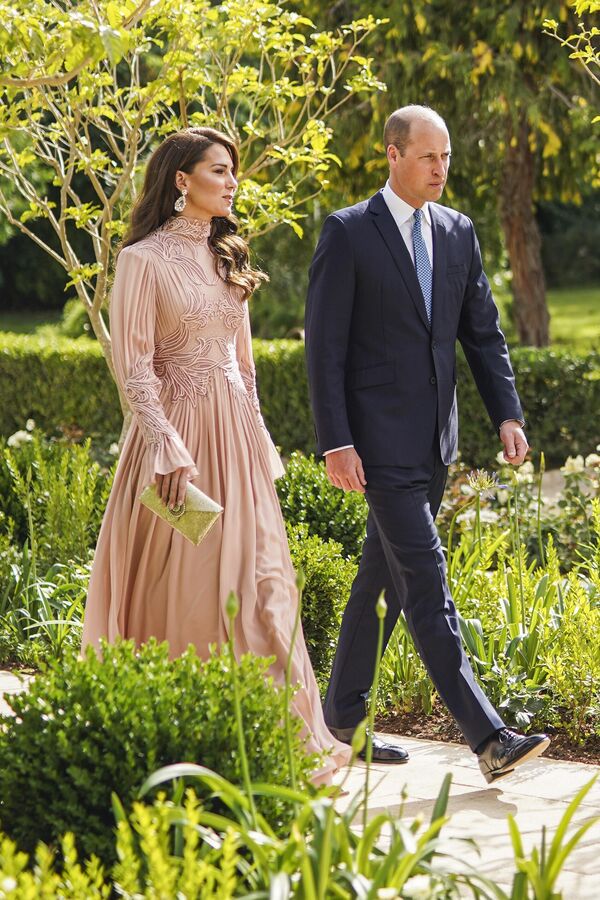 На церемонию бракосочетания наследного принца Иордании прибыли британский принц Уильям и его супруга Кейт. - Sputnik Беларусь