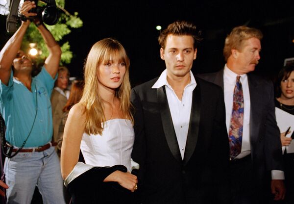 С 1994 по 1998 год у Джонни были отношения с английской моделью Кейт Мосс. - Sputnik Беларусь