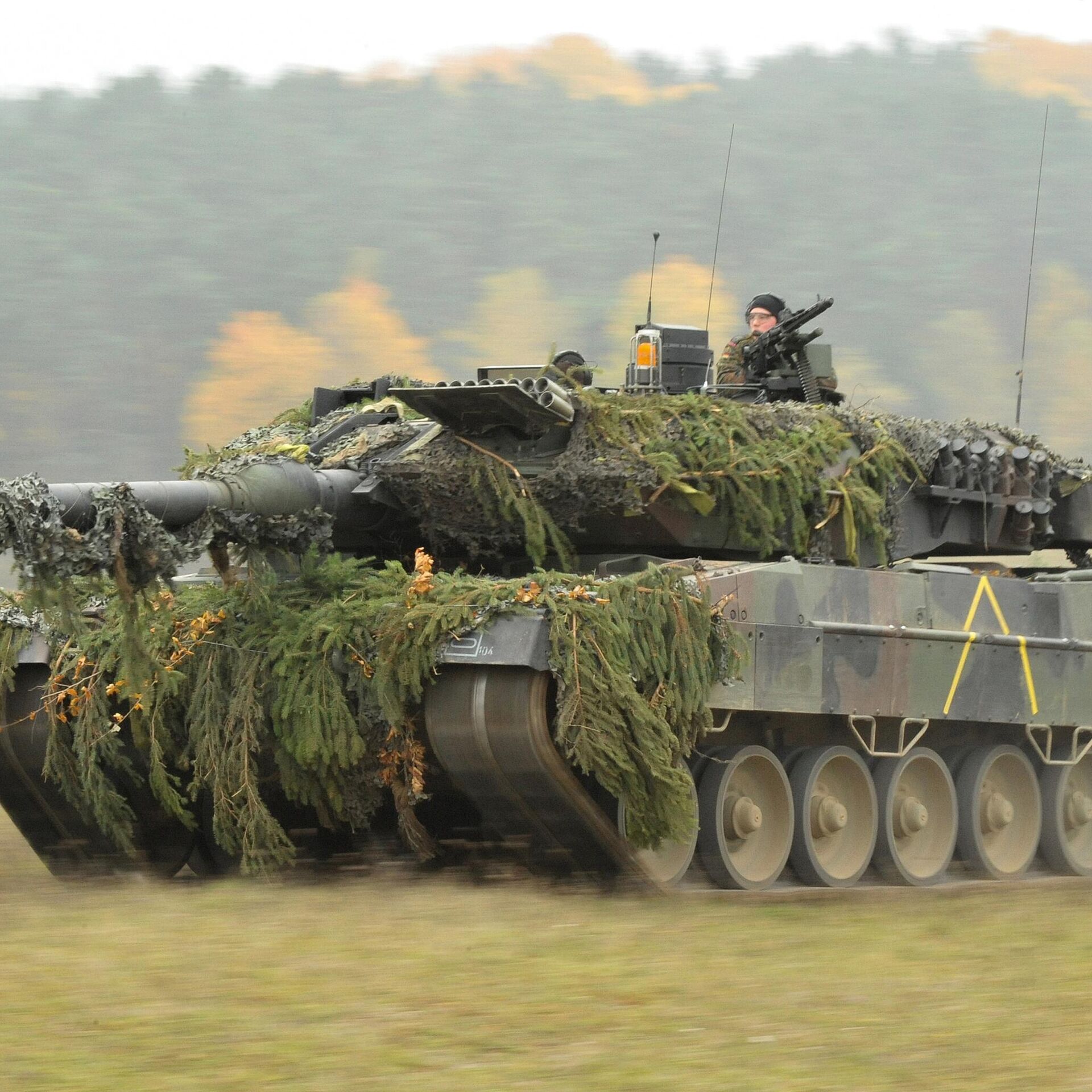 Российские военные захватили танки Leopard и БМП Bradley в зоне СВО ― видео  - 13.06.2023, Sputnik Беларусь