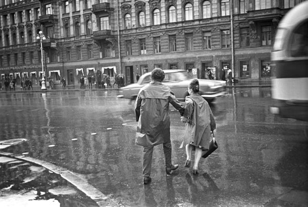 Невский проспект после дождя, 1965-й. - Sputnik Беларусь