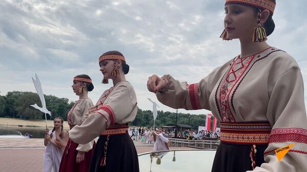 В Гомеле проходит фестиваль Славянское единство ― видео - Sputnik Беларусь