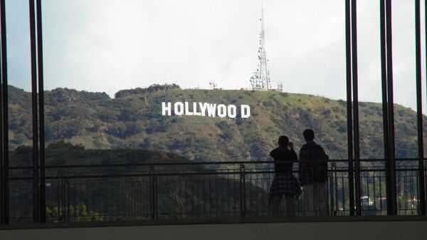 Буквы, установленные на холме в Голливуде - Sputnik Беларусь