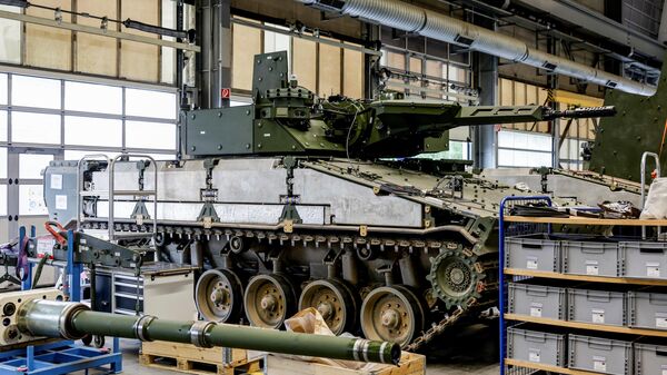 Немецкая боевая машина пехоты Puma — IFV Schuetzenpanzer на объекте немецкой компании по производству вооружений и поставщика автомобилей Rheinmetall  - Sputnik Беларусь