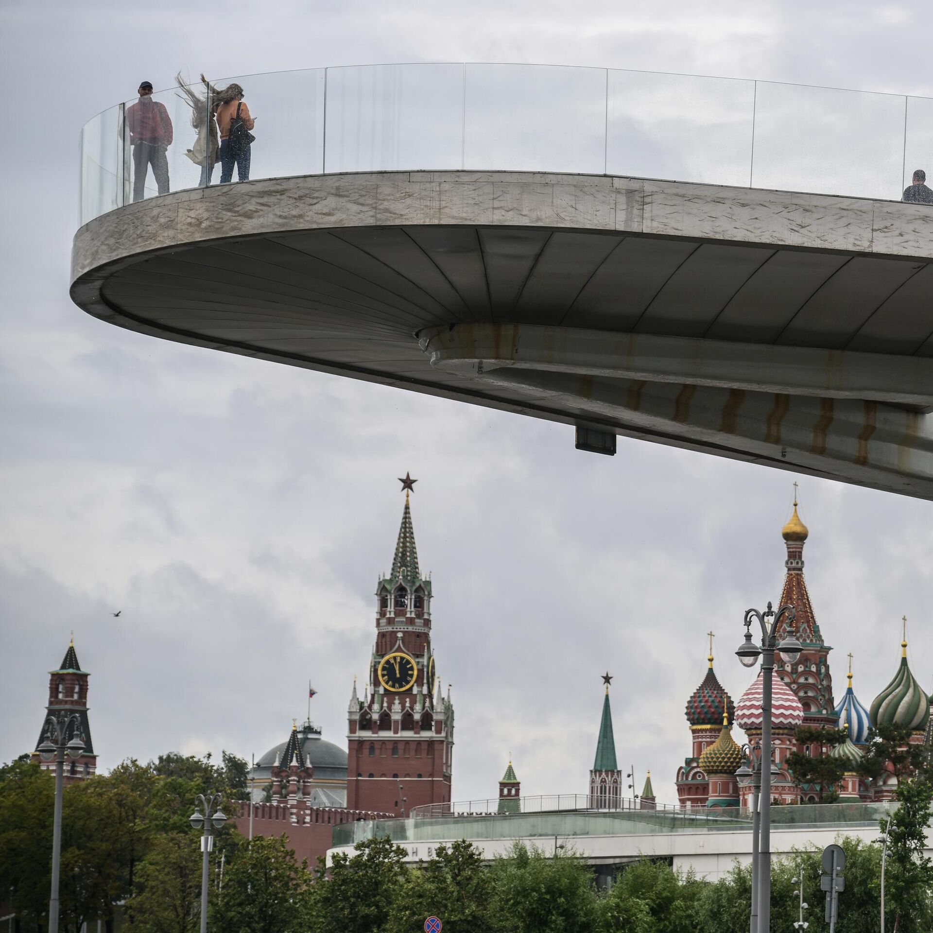 Где находится парящий мост