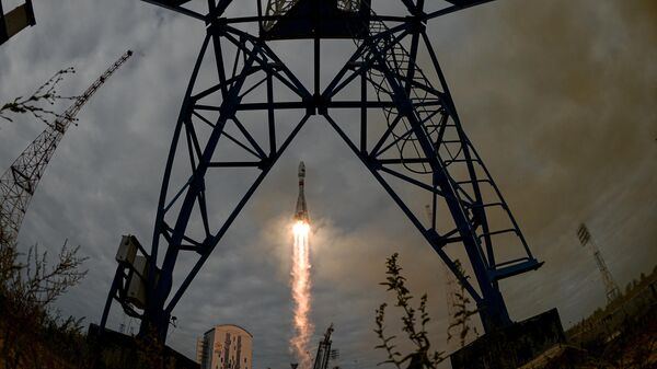 Запуск ракеты-носителя Союз-2.1б с разгонным блоком Фрегат и автоматической станцией Луна-25 с космодрома Восточный - Sputnik Беларусь