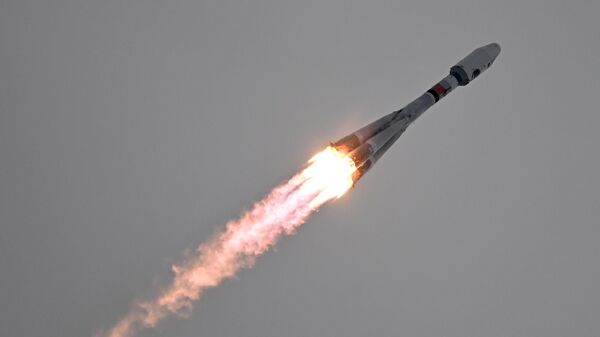 Запуск РН Союз-2.1б с автоматической станцией Луна-25 - Sputnik Беларусь