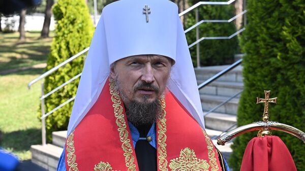 Митрополит Вениамин посетил старейший войсковой храм на территории войсковой части 3310 - Sputnik Беларусь