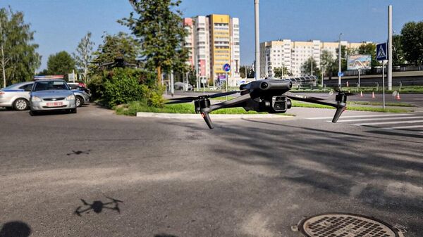 В Витебске ГАИ ловит пьяных водителей с помощью дронов ― видео - Sputnik Беларусь