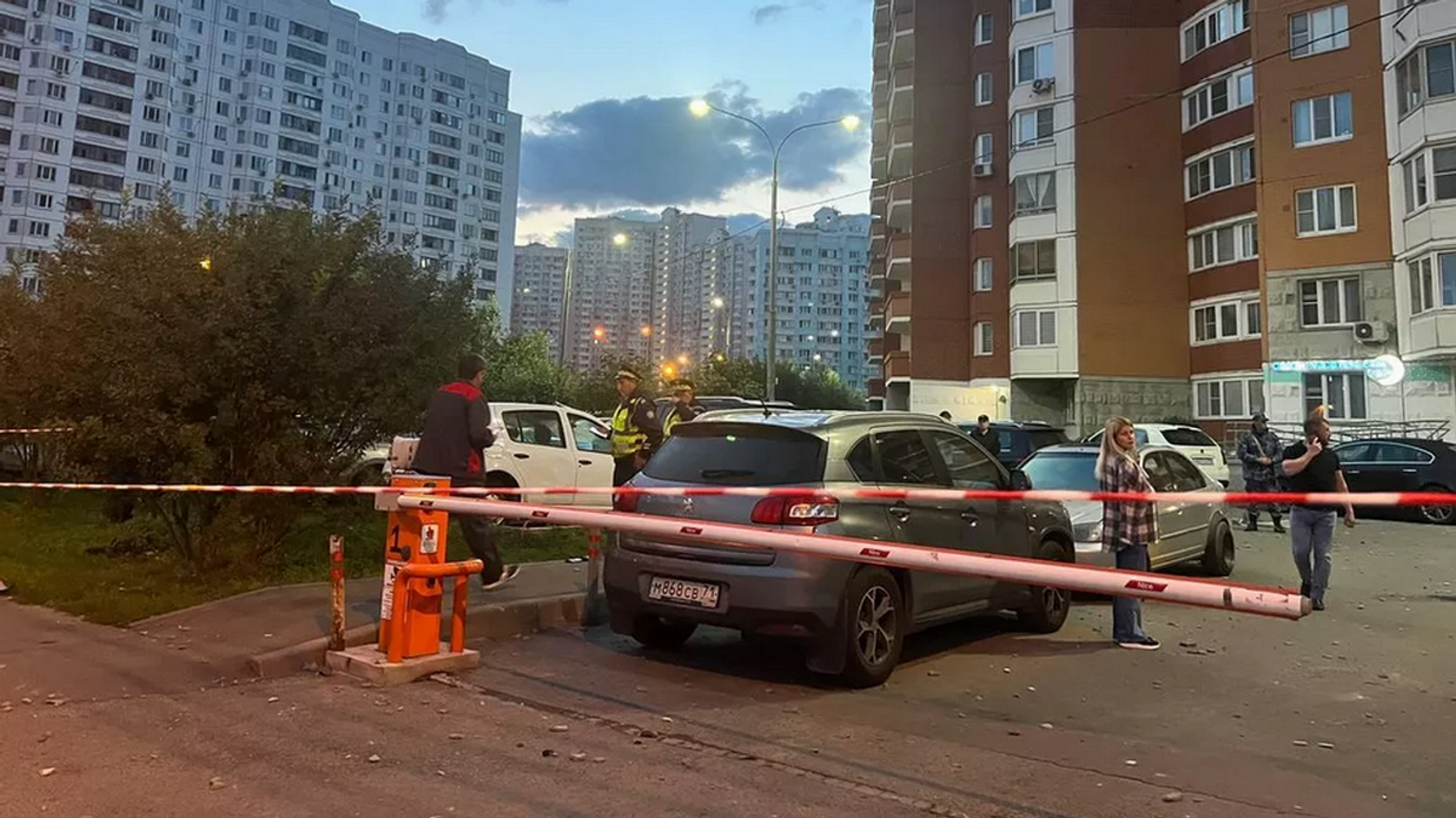 Беспилотник подмосковье сегодня. Красногорск сейчас. Взрыв БПЛА В Красногорске. Беспилотник в Московской области сегодня. Беспилотник в Мытищах сбили.