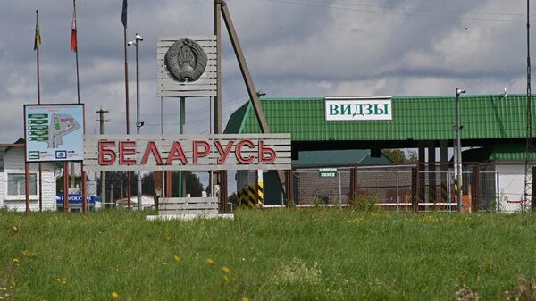 Колючка и блоки: обстановка в пункте пропуска на границе с Литвой – видео - Sputnik Беларусь