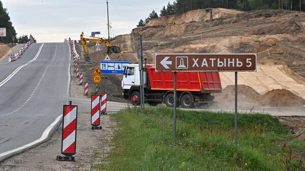 Реконструкция дороги М3 возле Хатыни - Sputnik Беларусь