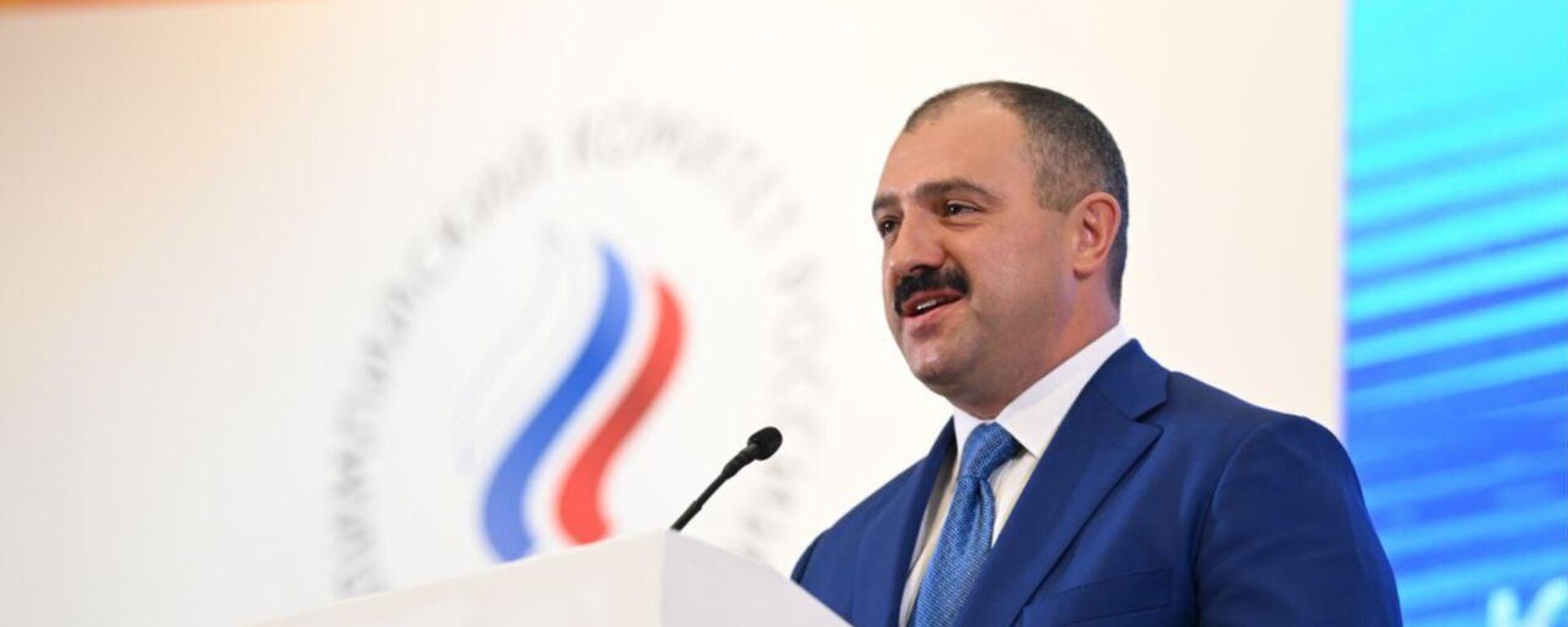 Глава НОК Беларуси Виктор Лукашенко на заседании ОКР в Москве - Sputnik Беларусь, 1920, 23.03.2026