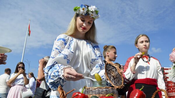 Белорусы на фестивале национальных культур в Гомеле - Sputnik Беларусь
