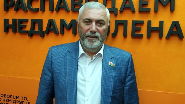 Провокации до поножовщины: депутат о причинах конфликта в Карабахе  - Sputnik Беларусь