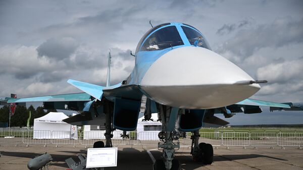 Шойгу показали, как производят Су-34 на заводе в Новосибирске - Sputnik Беларусь