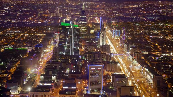 Вид на город Эр-Рияд (Саудовская Аравия) с башни Мамлака, 99-этажного небоскреба - Sputnik Беларусь