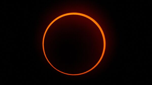 Эффект Огненного кольца, возникший во время кольцевого солнечного затмения, Панама - Sputnik Беларусь