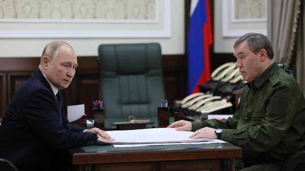 Президент России Владимир Путин посетил в Ростове-на-Дону штаб группировки войск, участвующих в спецоперации - Sputnik Беларусь