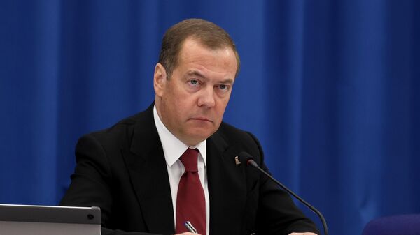 Заместитель председателя Совета безопасности РФ, председатель партии Единая Россия Дмитрий Медведев - Sputnik Беларусь