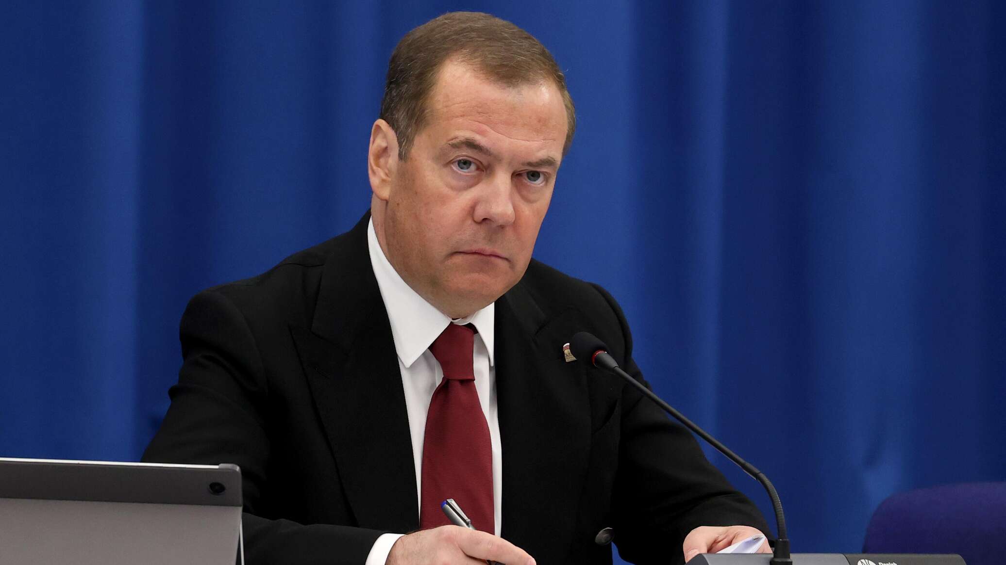 Медведев назвал "Посейдон" оружием Судного дня