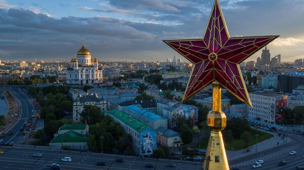 Рубиновая звезда на Спасской башне Московского Кремля - Sputnik Беларусь