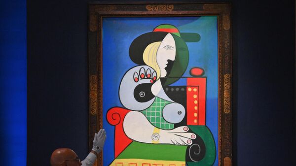 Картина Пабло Пикассо Женщина с часами на аукционе Sotheby's в Нью-Йорке 8 ноября 2023 года - Sputnik Беларусь