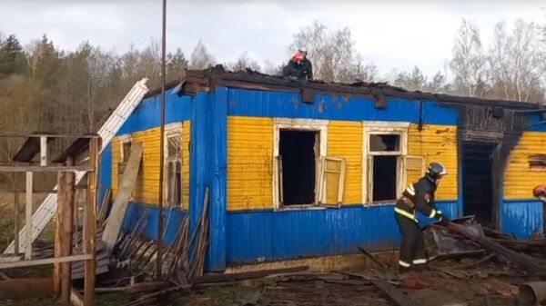 Три человека погибли на пожаре в Столбцовском районе - Sputnik Беларусь