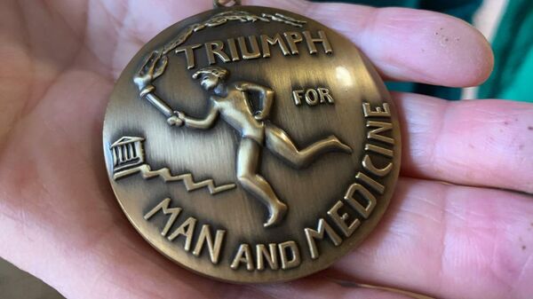 Медаль, учрежденная по инициативе американского эндокринолога Эллиота Джослина, которой награждаются люди, длительно живущие с диагнозом диабет - Sputnik Беларусь
