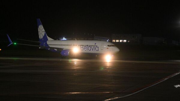 Самолет Белавиа  - Sputnik Беларусь