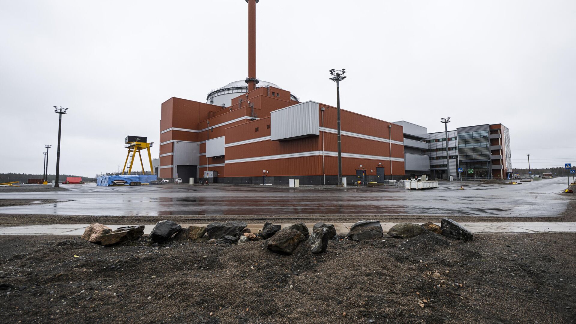 OL3, третий реактор атомной электростанции Олкилуото на острове Эурайоки - Sputnik Беларусь, 1920, 20.11.2023