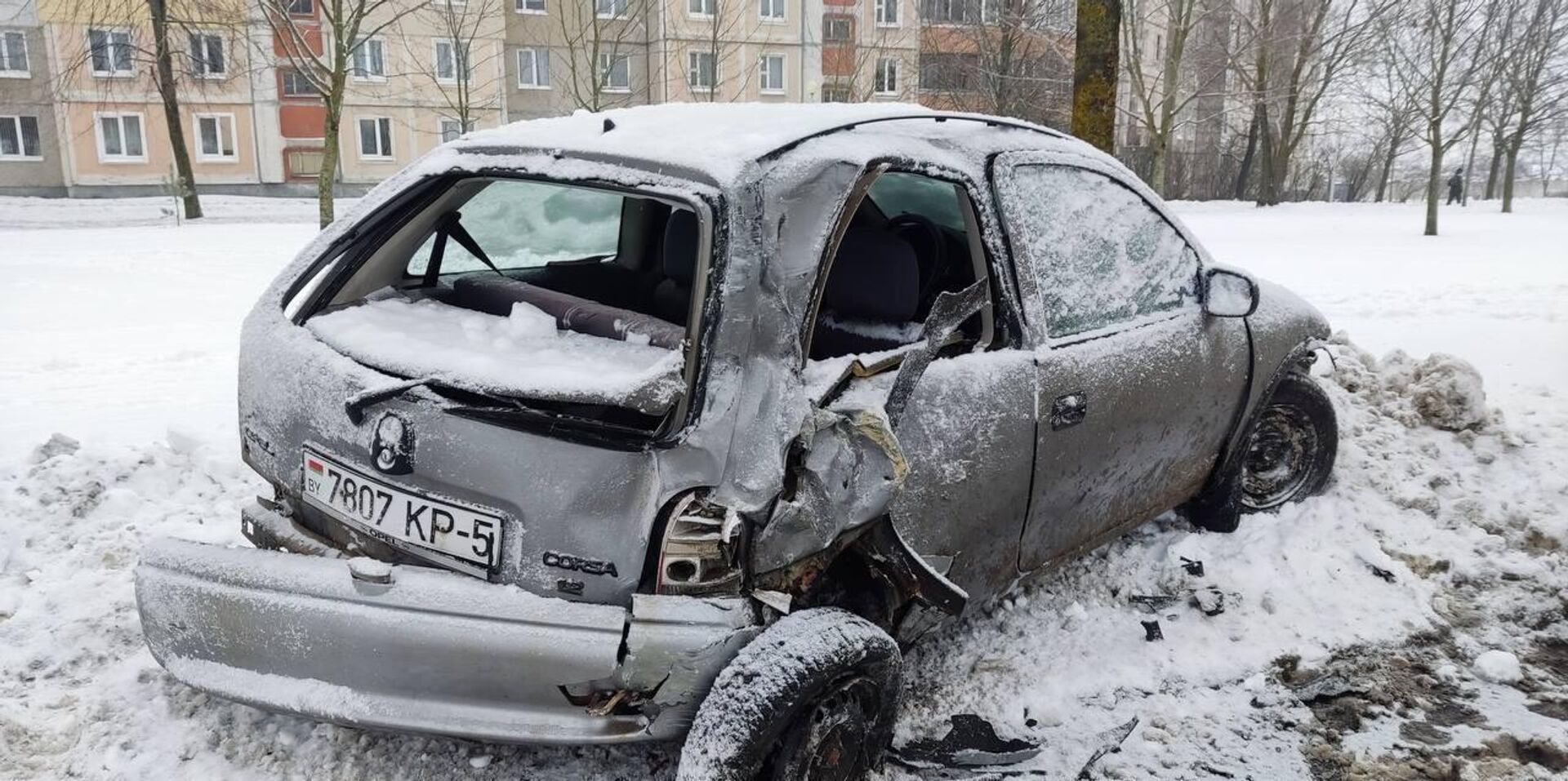 Водитель автобуса наехал на припаркованные автомобили в Минске -  01.12.2023, Sputnik Беларусь